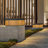 Zwarte doos lantaarnpaal voor buiten