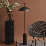 Minimalistische Scandinavische vloerlamp - Stralend thuis Amsterdam