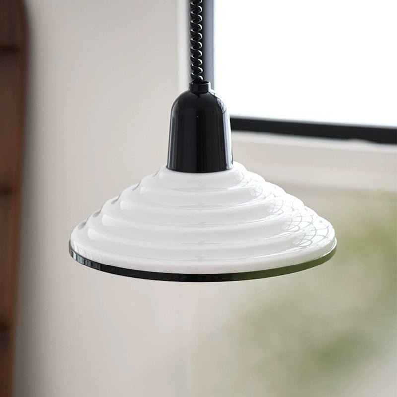 Franse crème glazen wind hanglamp