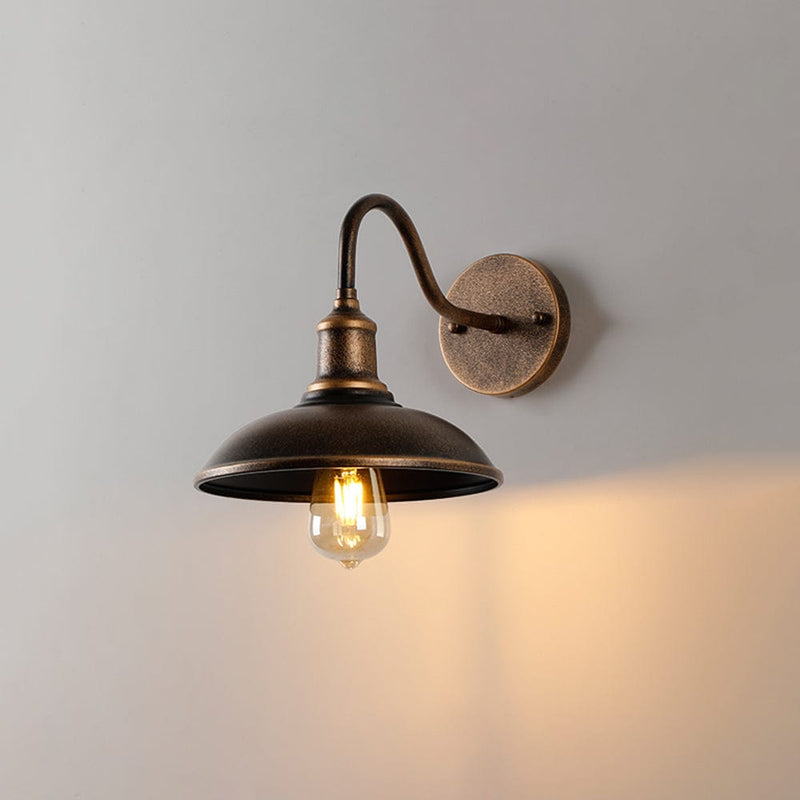 Alessio Rustieke Komvormige Antiek Messing IP65 Waterdichte Wandlamp voor Buiten - Stralend thuis Amsterdam