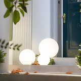 Bolvormige tuinlamp op zonne - energie - Stralend thuis Amsterdam