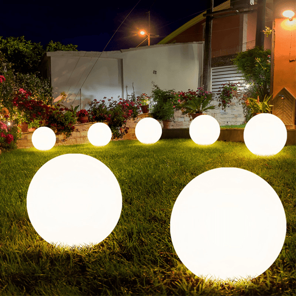 Bolvormige tuinlamp op zonne - energie - Stralend thuis Amsterdam