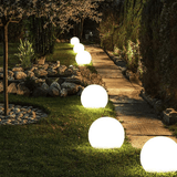 Bolvormige tuinlamp op zonne - energie - Stralend thuis Amsterdam