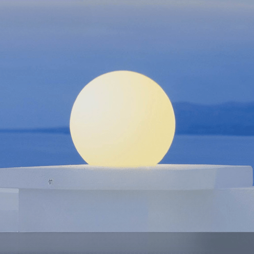 Bolvormige tuinlamp op zonne - energie - Stralend thuis Amsterdam
