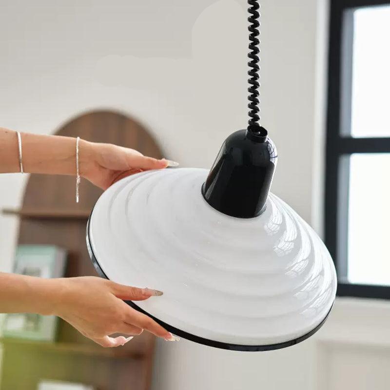 Franse crème glazen wind hanglamp