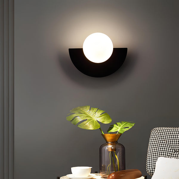 Everest - Noordse halfronde wandlamp - Stralend thuis Amsterdam