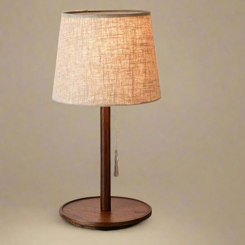 Gentle Glow Scandinavische walnotenlamp met luxe stoffen accenten - Stralend thuis Amsterdam