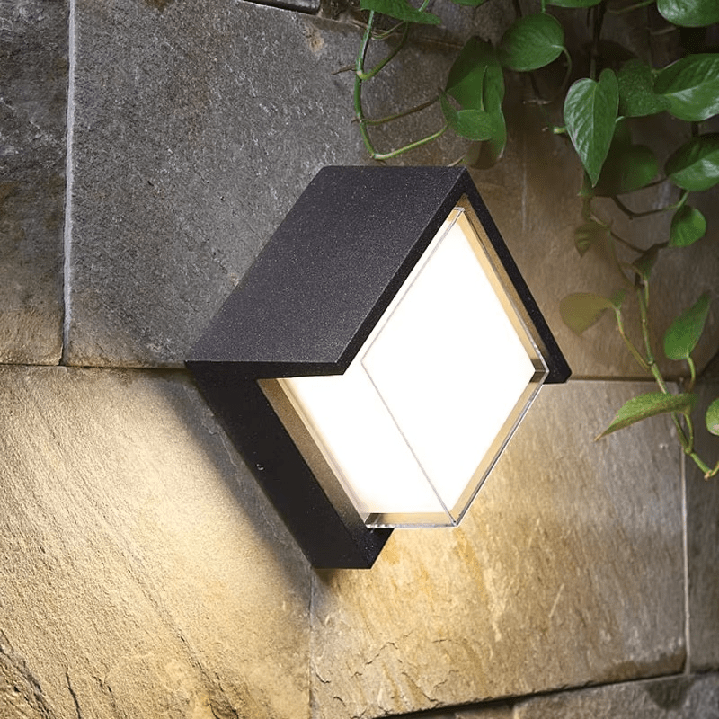 Lucy Wandlamp met bewegingssensor - Stralend thuis Amsterdam
