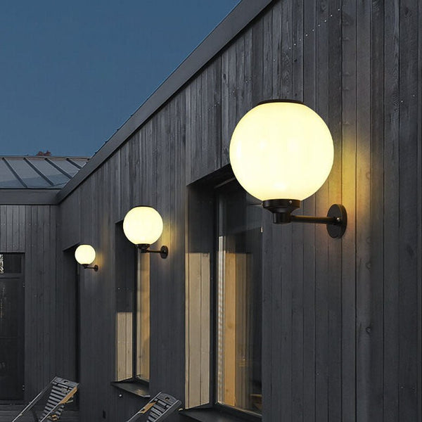 Waterdichte wandlamp op zonne - energie voor buiten - Stralend thuis Amsterdam