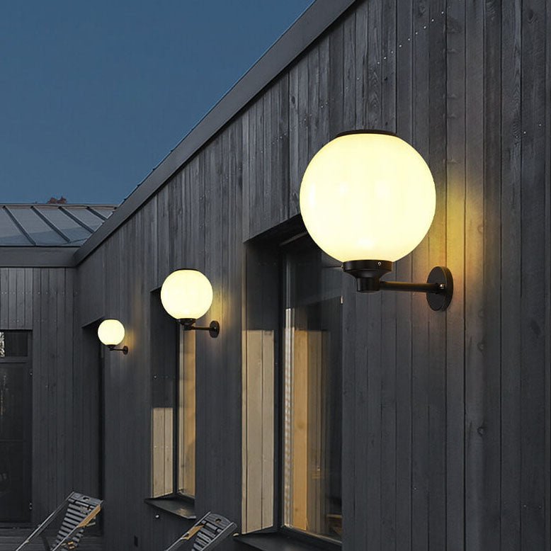 Waterdichte wandlamp op zonne - energie voor buiten - Stralend thuis Amsterdam